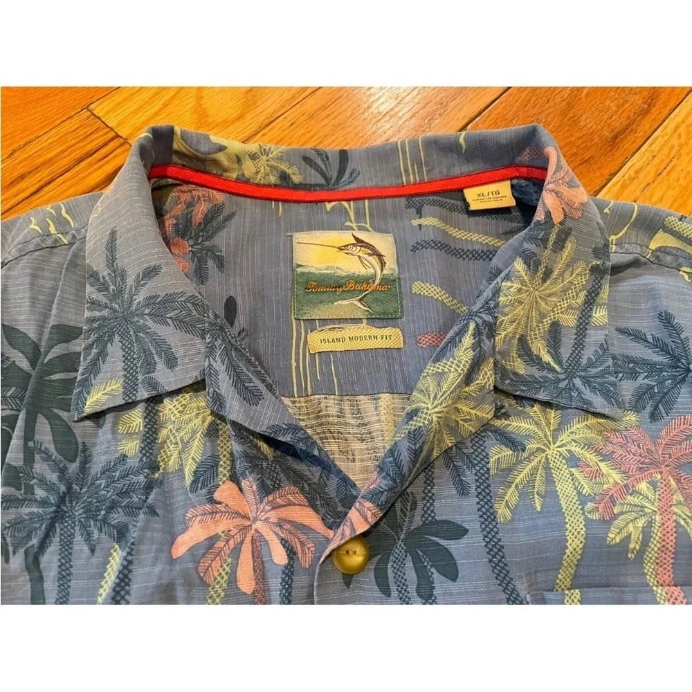 Tommy Bahama Palm Tree 100% Silk Short Sleeve Button Shirt Mens XL Blue - Picture 7 of 16